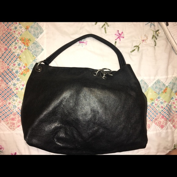 Clearance 🛍 Black simply Vera Vera wang handbag. - Picture 1 of 8